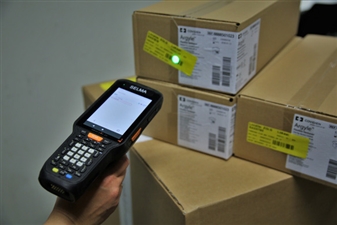 the-datalogic-skorpio-x5-enables-worry-free-healthcare-logistics-and-impresses-on-all-fronts